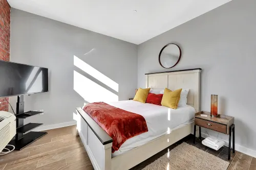 Elegant Main Street Living* Near NYC - Boutique
