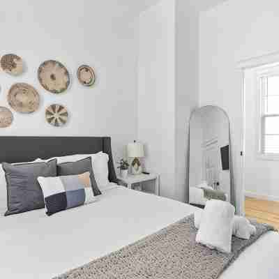 Uptown Haven: Stylish Stay Near Downtown with Bikes and Firepit near Downtown Rooms