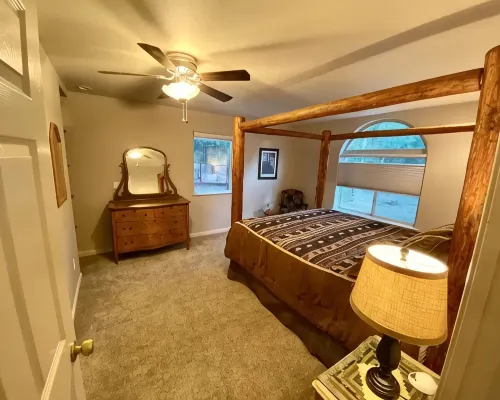 Luxury Home in Blue Lake Springs, Close to Bear Valley and Giant Sequoia Trees Hotels in Arnold
