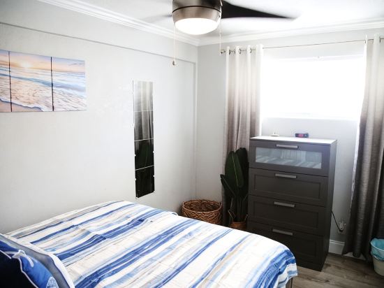 Ocean Views!! Pool Open Heart of Daytona Beach