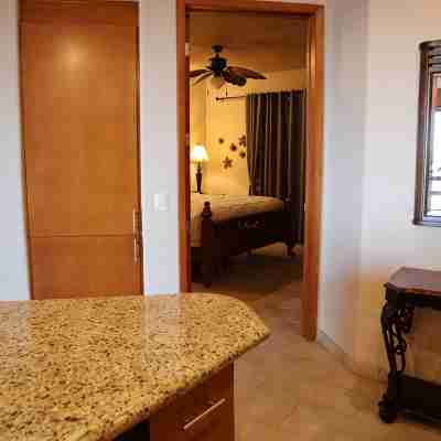 GROUND floor! Closest to the beach Phase 2 Ocean Front Las Palomas! Rooms
