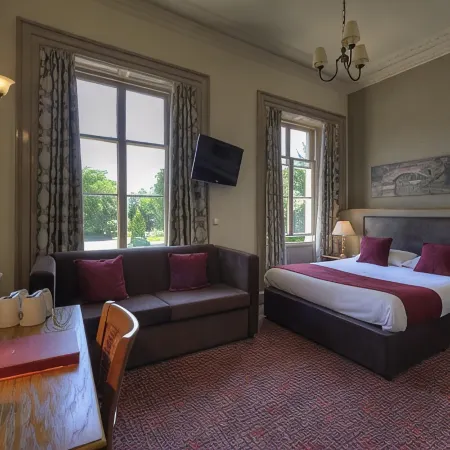The Elms Hotel