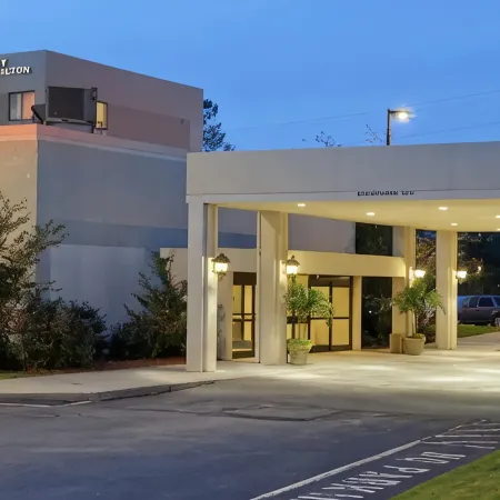 DoubleTree by Hilton Hotel Boston - Milford
