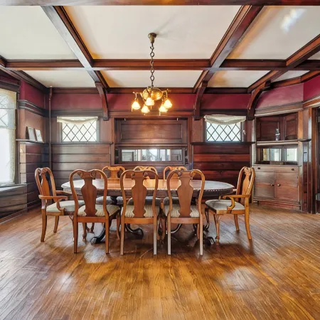 Stone Cliff Manor- historic home with unique history.  Perfect for large groups