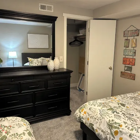 Quaint 3-bedroom house with AC, WiFi in delightful Lewiston