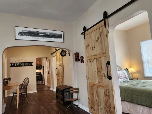 Railroad themed 3-bedroom house in Boone The Main Street Station is pet friendly - Wi-Fi