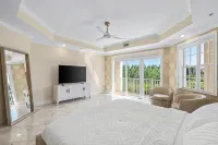 LUXURY 4-Ensuites Beach condo in Jupiter 100 Yards to Ocean!Ocean Views!