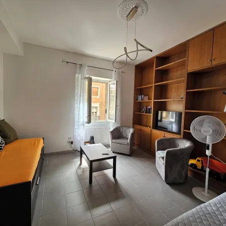 Frascati Fountain 3bdr Deluxe Apartment