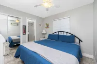 Bayside Manasota Key Condo with Easy Beach Access - Wifi