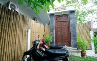 The Wayang Homestay - Kitchens