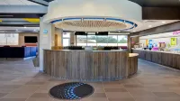 Tru by Hilton Fort Walton Beach - parking