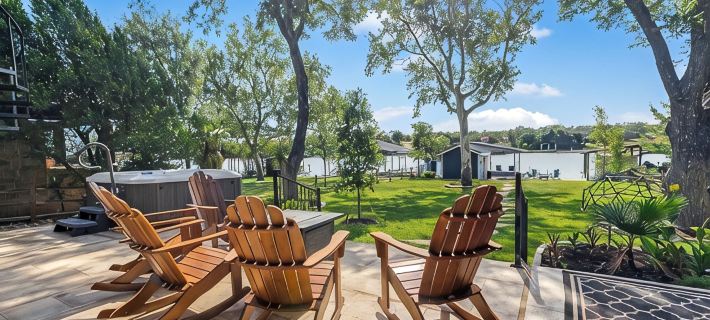LBJ Family Lake Escape - Dock, Hot Tub & Sleeps 13 Hotels in Llano County