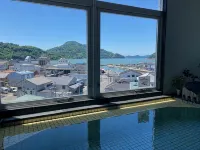 Hotel Coral Uwajima - 2 星級