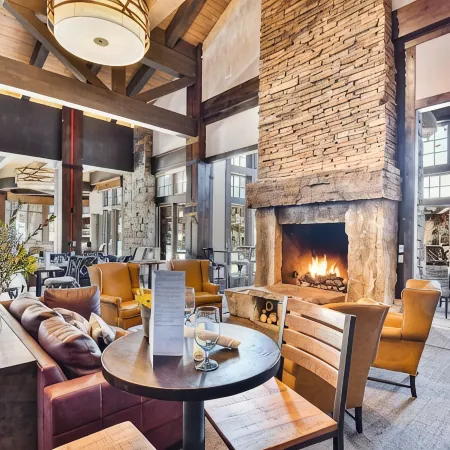 Parq 1 Tower Club Ski in Out Hot Tub Pool Private Dining Fitness Spa Wellness