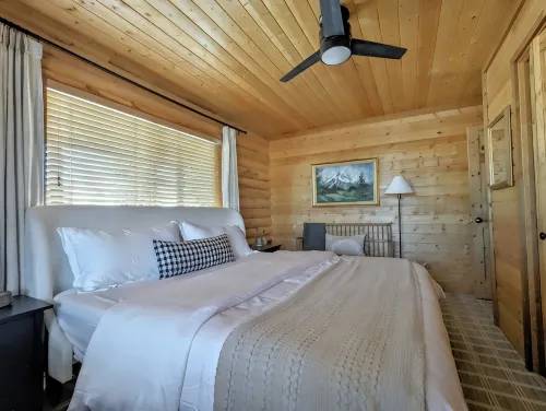 Cozy Mountain escape near Park City w/ game room, hot tub for the whole family - Feriehus