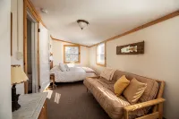 The Lodge House - Centrally Located Cheerful 5BR - Minutes to Gore! - 3-Star