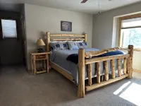 Lovely 3BR Near Town w/ Hot Tub, Stunning Views! - 3-Sterne