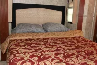 Luxury 5th Wheel Glamping In Style In Historic Mentone,  Alabama - 2-Star