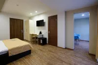 Arka Hotel - parking