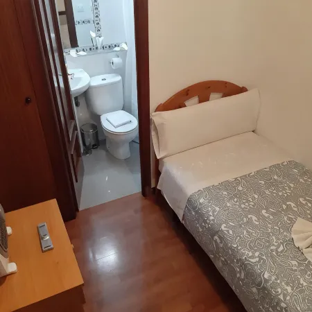 New Go Inn Отели рядом с достопримечательностью «Бульвар Пасео-де-Реколетос»