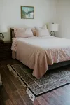 Cheerful Country Cottage - 3-Star