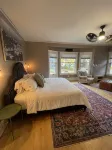 Meticulously Restored Tosa Village Historic Home - Wifi