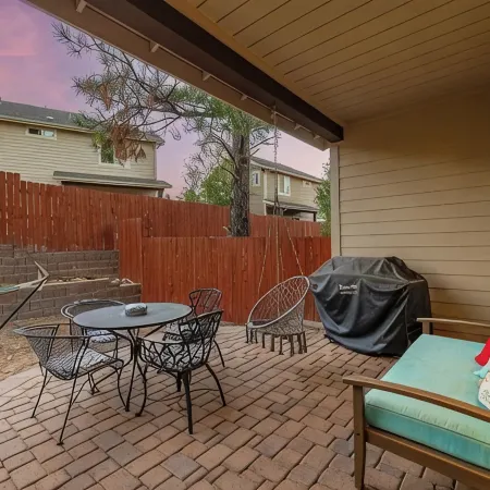 Sterling Stunner Hot Tub/BBQ/Arcade!