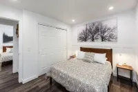 Modern hideaway in Logan Utah with changing sand table. - Lejligheder