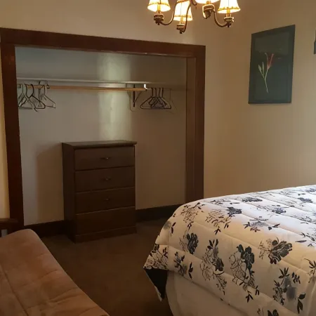 Stay at the Naughty Pine in beautiful Lava Hot Springs, blocks from downtown