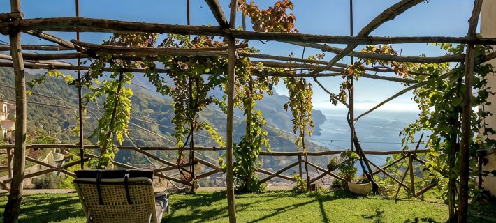 Spotless Sea View, Hot Tub, Ravello Luxury Villa. Hotéis em Ravello