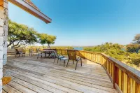 Lovely 2-story Home With Upper & Lower Decks, Gorgeous Lake & Hill Country Views - 4-Star