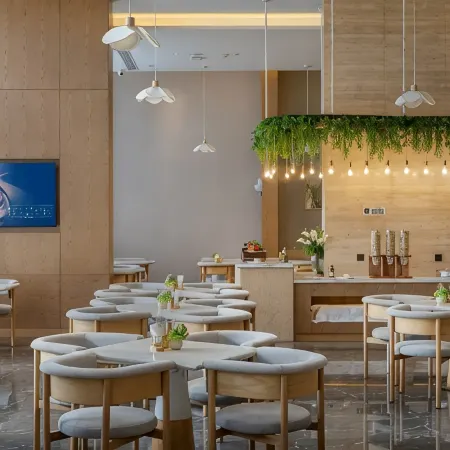 Cloud Dwelling Sky Pool Resort (Xishuangbanna West Shuangjing Xingguang Night Market Branch)