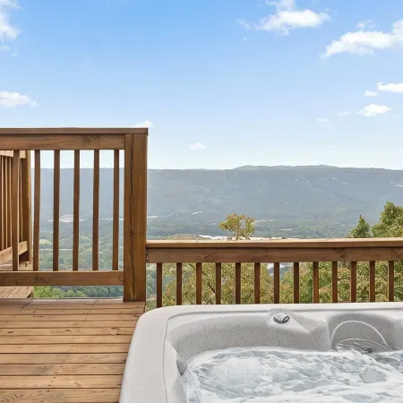 Mountain’s Edge by Appalachian A-Frames, Mountain View, Hot Tub, WiFi