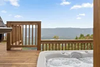 Mountain’s Edge by Appalachian A-Frames, Mountain View, Hot Tub, WiFi - Chalets