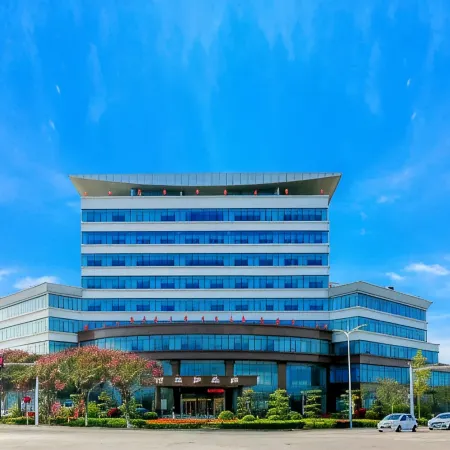 Longkou Apollo Seascape Garden Hotel