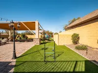 6Br 5BA, Heated Pool/Spa, Indoor & Outdoor Games, Pickleball, Much More! - balcony