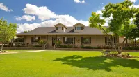 Luxury Living in a Country Setting and Minutes to Lubbock! - 4-Star