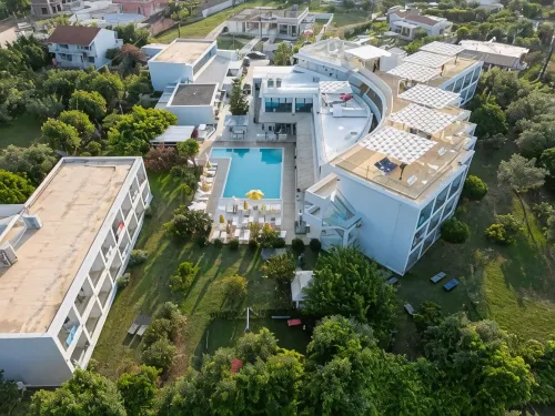 Nasos Hotel & Resort - 3-Star