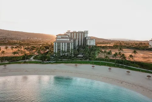 Incredible 3-bedroom villa with amazing secluded Lagoon in Ko Olina resort area. - 4 ดาว