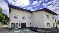 Penzion V Roklich & Apartments V Roklich - Parkplatz