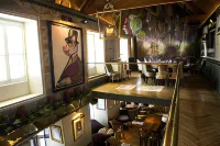 The Impeccable Pig - breakfast