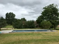Old Country House with Swimming Pool - สระว่ายน้ำส่วนตัว