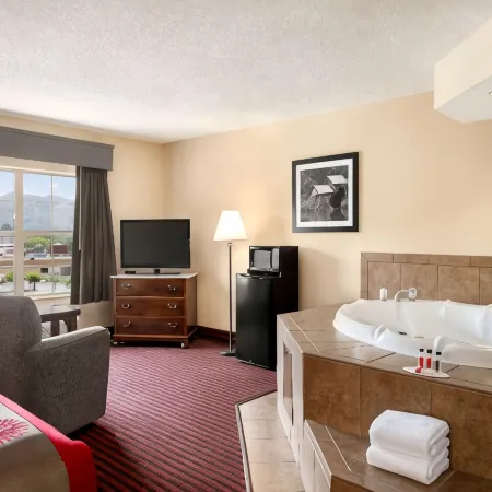 Ramada by Wyndham Pigeon Forge North