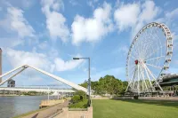 South Bank Sensational! ~ 2Bed/2Bath/1Car/Pool! - 2-Star