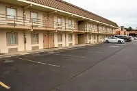 Kings Inn Hotels in Lenoir City