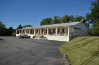 Budget Host Inn Hotels in East Greenville