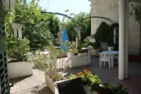 Hotel le Préjoly Hotel dekat La Recyclerie de Cabris
