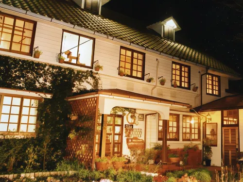 Flower Garden Hotels in Takamori