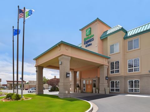 Holiday Inn Express & Suites Elko