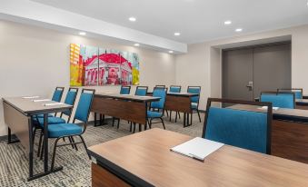 Hampton Inn & Suites by Hilton Toronto Downtown